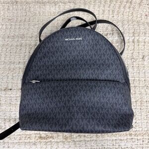 NEW Michael Kors Sheila‎ Medium Signature Logo Backpack Black Gray Coated Canvas